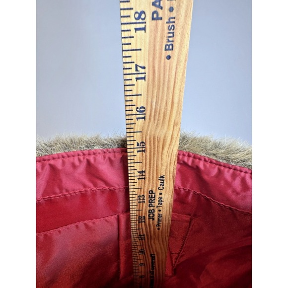 Quilted Red Tote Bag With Faux Trim-Winter Style - Picture 5 of 7